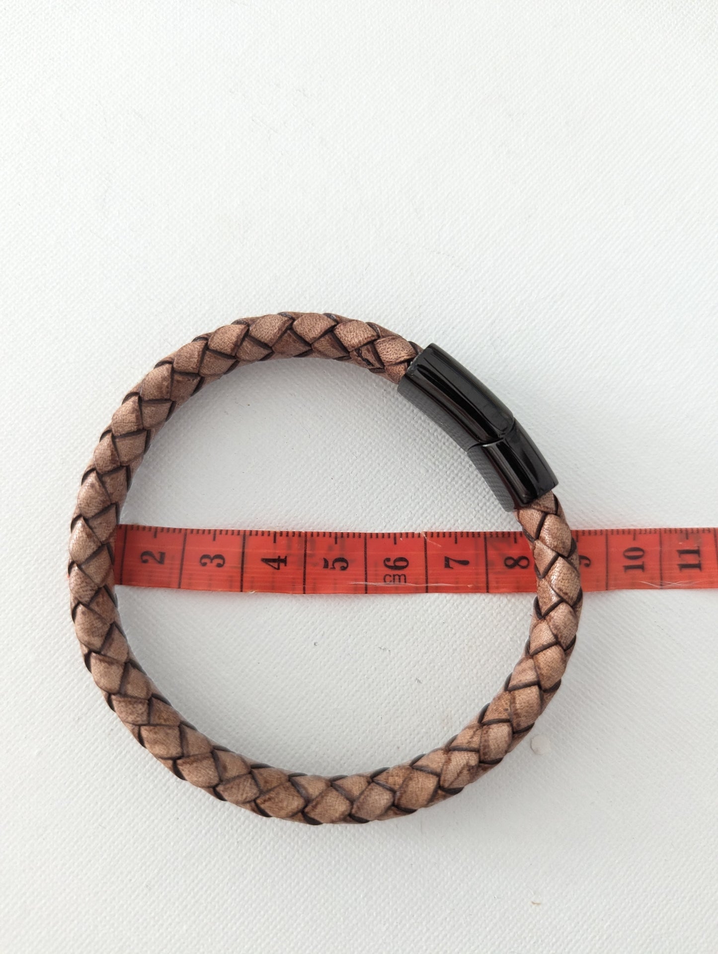 Men's leather bracelet with S. Steel closure